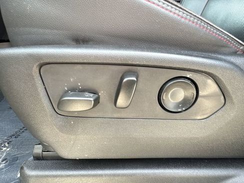 Used 2021 Chevrolet Tahoe RST w/ Luxury Package image 13