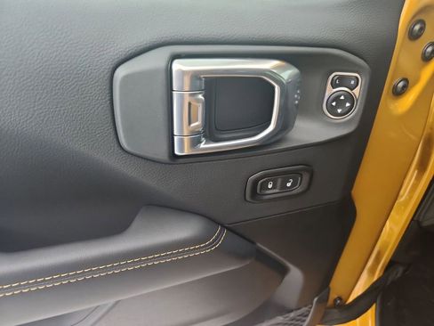 New 2026 Jeep Wrangler Unlimited Sahara AWD/4WD image 20