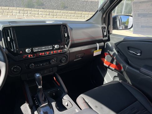New 2025 Nissan Frontier PRO-4X image 19