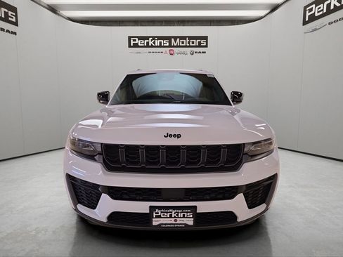 New 2026 Jeep Grand Cherokee Altitude AWD/4WD image 8
