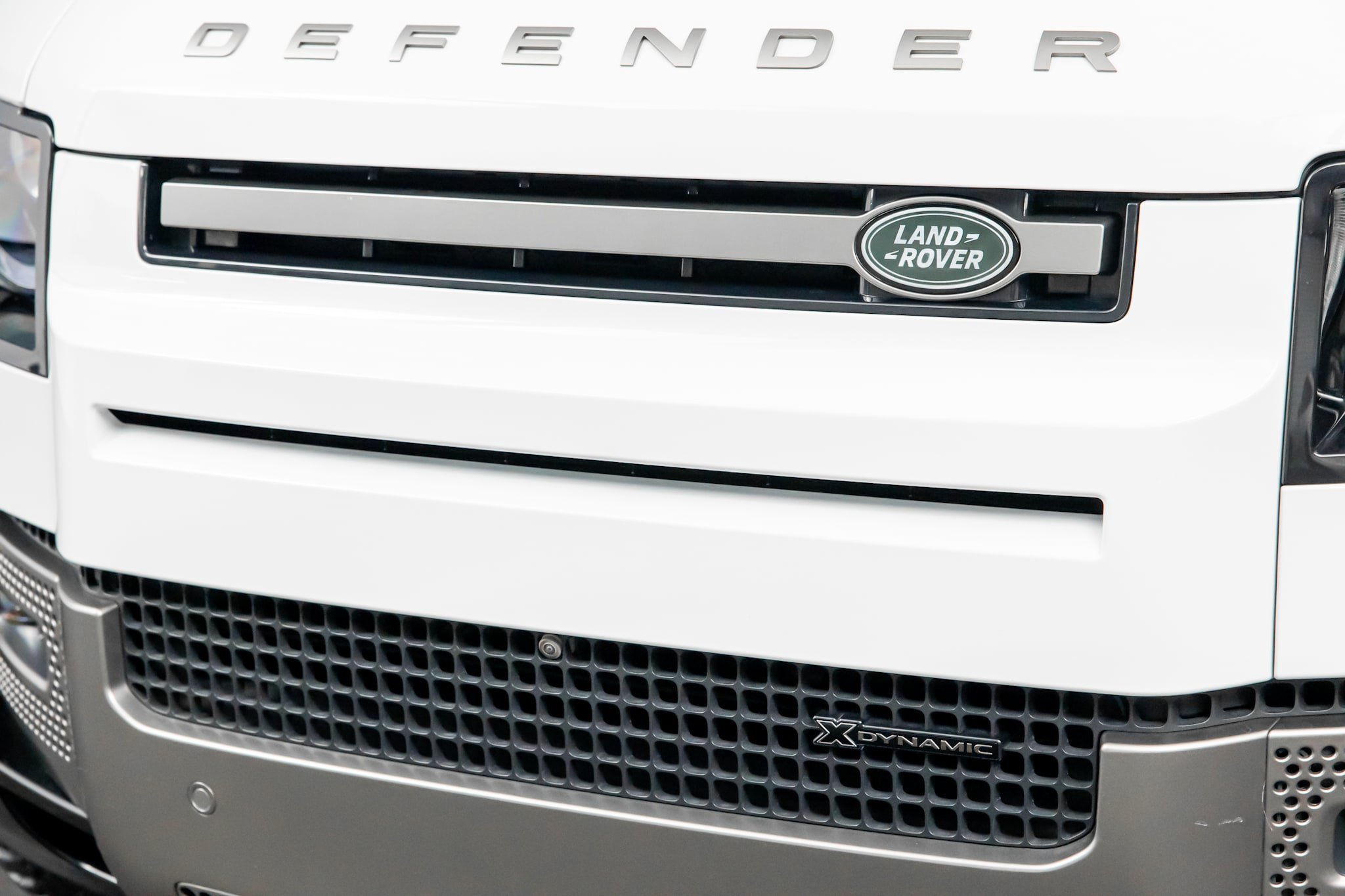 Used 2023 Land Rover Defender 110 X-Dynamic SE AWD/4WD image 4