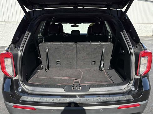 Used 2022 Ford Explorer ST-Line w/ Class IV Trailer Tow Package image 27