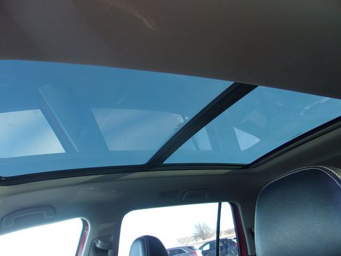 Used 2022 Volkswagen Atlas SEL Premium image 25