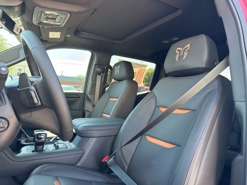 New 2026 GMC Sierra 1500 AT4 w/ AT4 Premium Package AWD/4WD image 17