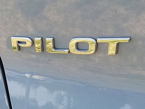 Used 2022 Honda Pilot TrailSport image 30