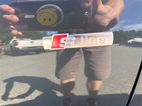 Used 2017 Audi A4 2.0T Premium Plus w/ Premium Plus Package image 14