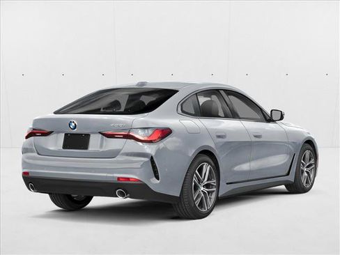 New 2026 BMW 430i w/ M Sport Package RWD image 2