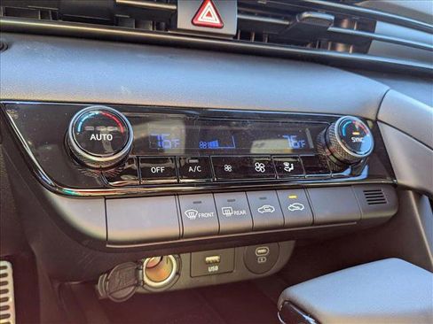 New 2025 Hyundai Elantra Sport image 15