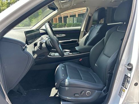 Used 2026 Genesis GV70 2.5T AWD/4WD image 10