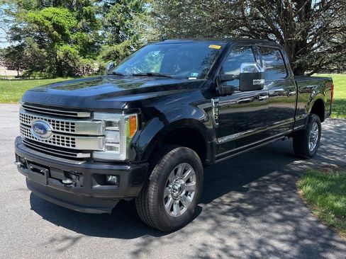 Used 2019 Ford F350 Platinum w/ Platinum Ultimate Package AWD/4WD image 1