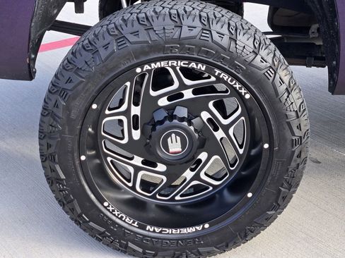 Used 2019 Toyota Tundra SR5 image 10