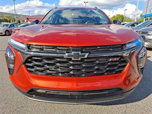 Certified 2024 Chevrolet Trax RS w/ Sunroof Package image 3