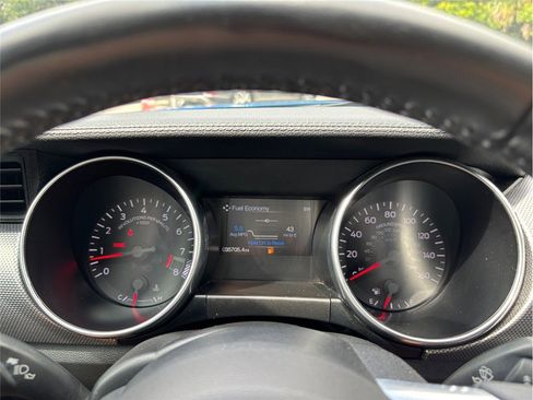 Used 2018 Ford Mustang GT image 23