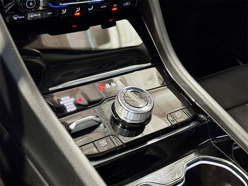 Used 2022 Jeep Grand Cherokee Limited 4xe w/ Luxury Tech Group II image 24