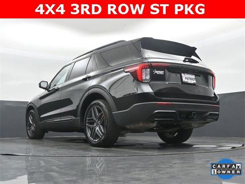Used 2025 Ford Explorer ST-Line w/ ST-Line Street Pack image 40