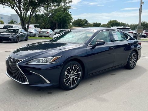 Certified 2025 Lexus ES 300h w/ Premium Package FWD image 3
