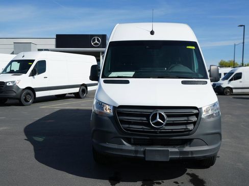 Used 2024 Mercedes-Benz Sprinter 144 Cargo image 2