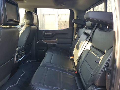 Used 2021 GMC Sierra 1500 Denali w/ Technology Package AWD/4WD image 11
