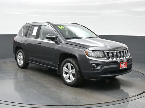 Used 2016 Jeep Compass Sport w/ Power Value Group AWD/4WD image 8