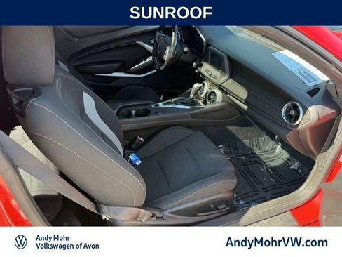 Used 2017 Chevrolet Camaro LT RWD image 15