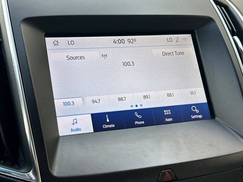 Used 2020 Ford Edge Titanium AWD/4WD image 19
