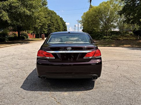 Used 2011 Toyota Avalon Limited FWD image 6