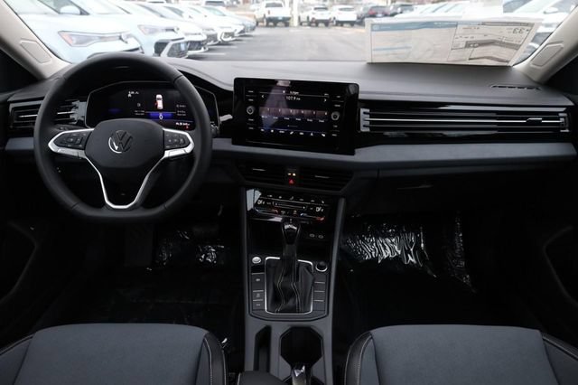New 2026 Volkswagen Jetta SE FWD image 22