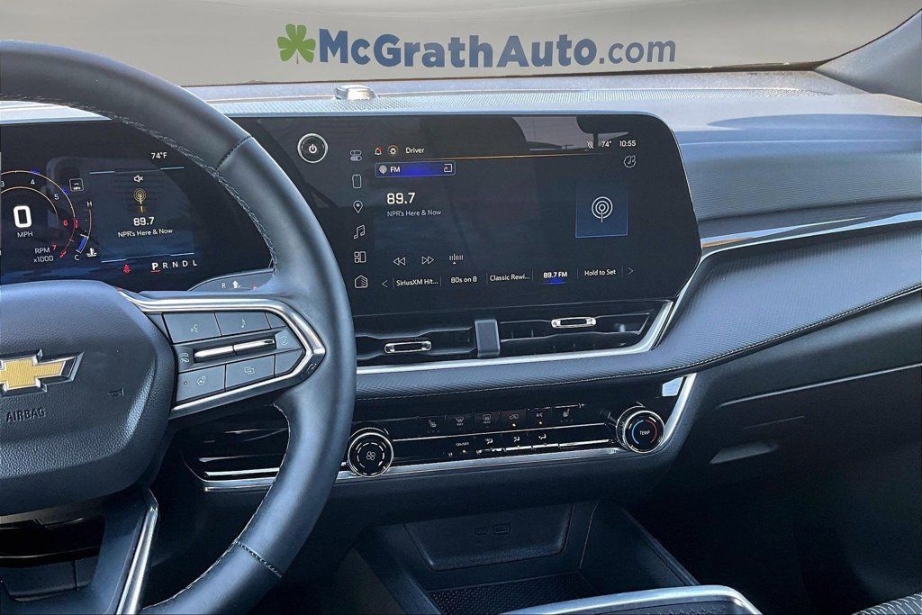 Used 2025 Chevrolet Equinox LT AWD/4WD image 11