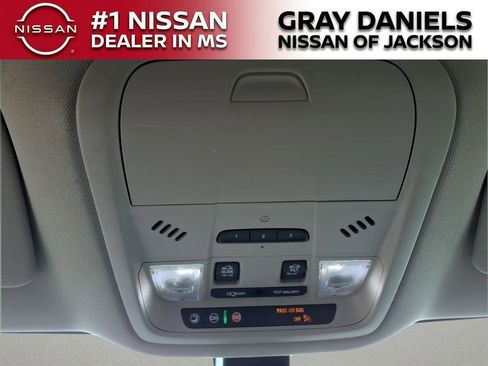 Used 2021 Buick Enclave Essence w/ Sound and Sites Package FWD image 21