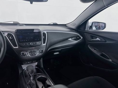 Used 2025 Chevrolet Malibu LT FWD image 20