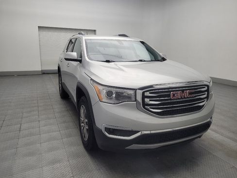 Used 2019 GMC Acadia SLE image 13