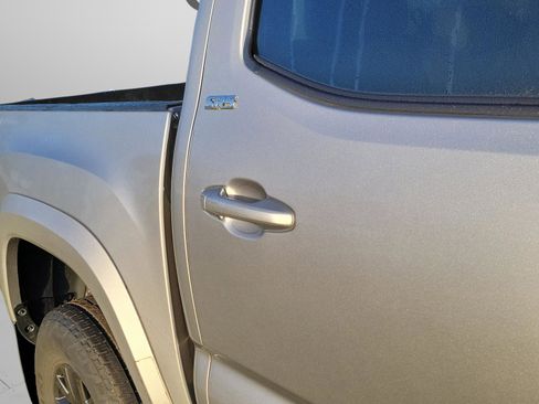 Used 2021 Toyota Tacoma SR5 image 13