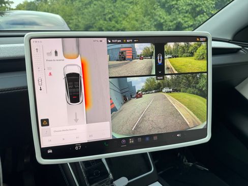 Used 2026 Tesla Model Y AWD image 19