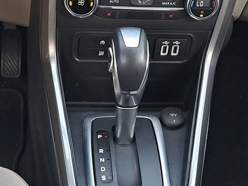 Used 2020 Ford EcoSport SE w/ SE Convenience Package image 18