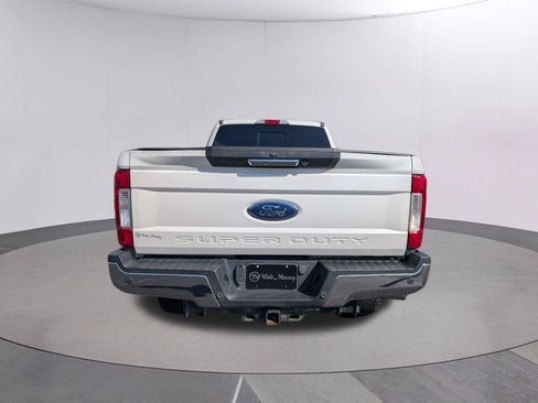 Used 2017 Ford F250 Lariat w/ Chrome Package AWD/4WD image 4