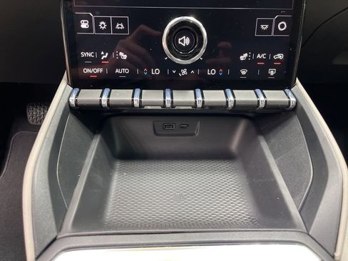 New 2026 GMC Terrain Elevation w/ Elevation Premium Package FWD image 17