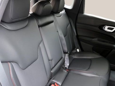 New 2026 Jeep Compass Trailhawk w/ Sun, Sound & Navigation Group image 18