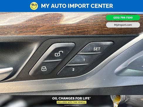 Used 2021 BMW X3 xDrive30e AWD/4WD image 11