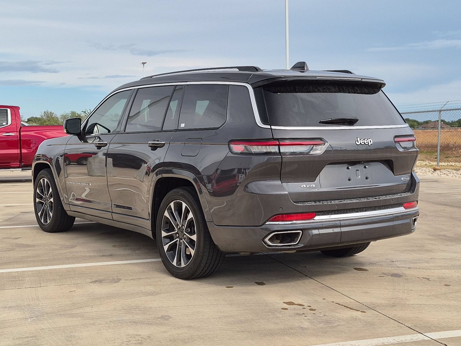 Used 2023 Jeep Grand Cherokee L Overland AWD/4WD image 5