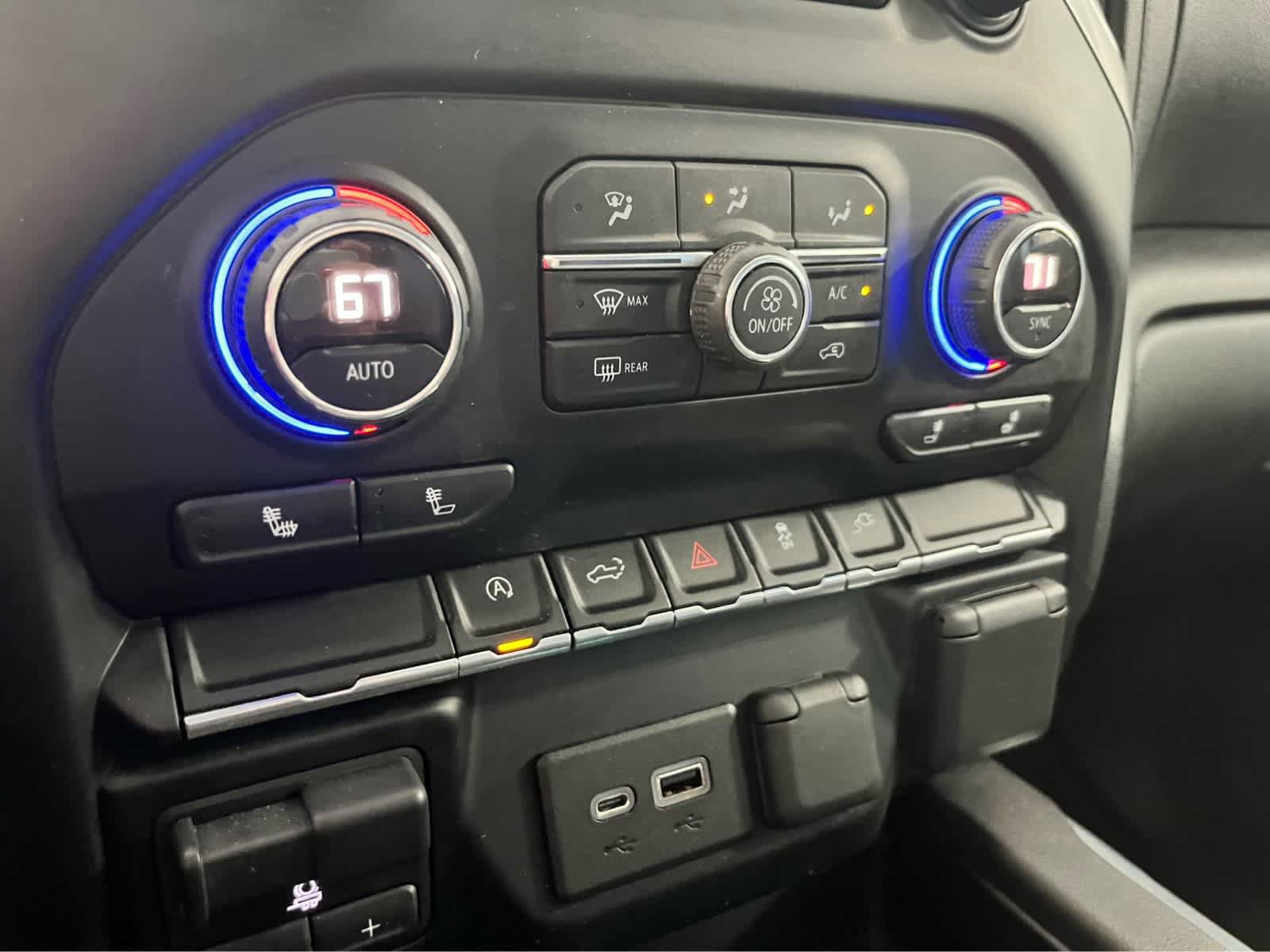 Used 2019 Chevrolet Silverado 1500 RST w/ All-Star Edition AWD/4WD image 30