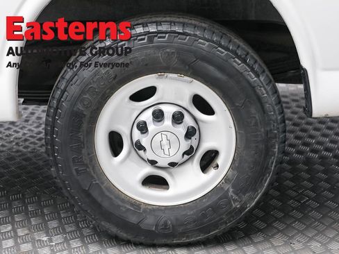 Used 2019 Chevrolet Express 2500 w/ Communications Package image 8