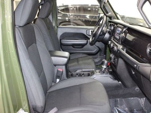 Used 2021 Jeep Wrangler Unlimited Sport AWD/4WD image 13