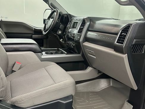 Used 2017 Ford F250 XLT w/ XLT Value Package AWD/4WD image 30