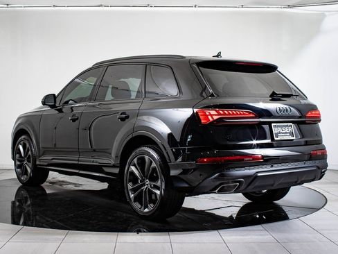 Certified 2025 Audi Q7 3.0T Premium Plus image 11