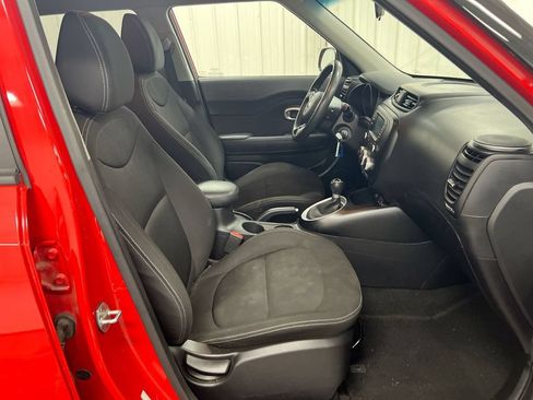 Used 2019 Kia Soul FWD image 21