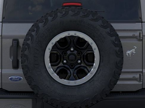 New 2025 Ford Bronco Badlands image 24