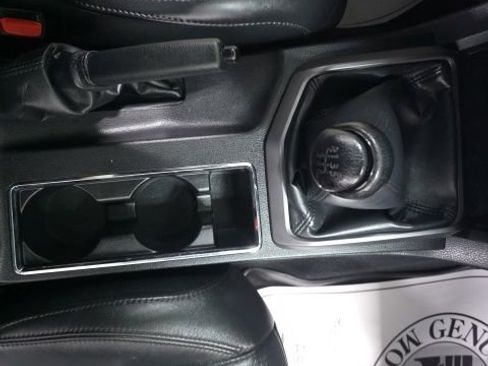 Used 2023 Toyota Tacoma TRD Off-Road image 32