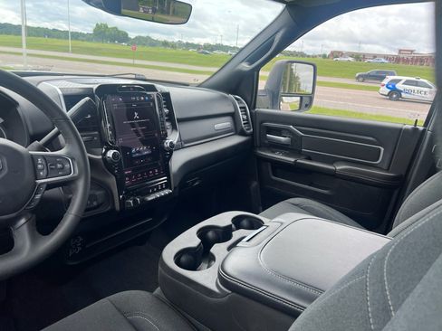Certified 2026 RAM 2500 Big Horn AWD/4WD image 13