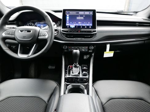 New 2026 Jeep Compass Latitude AWD/4WD image 9