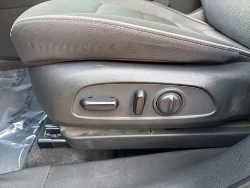 Used 2023 Chevrolet TrailBlazer LT image 15